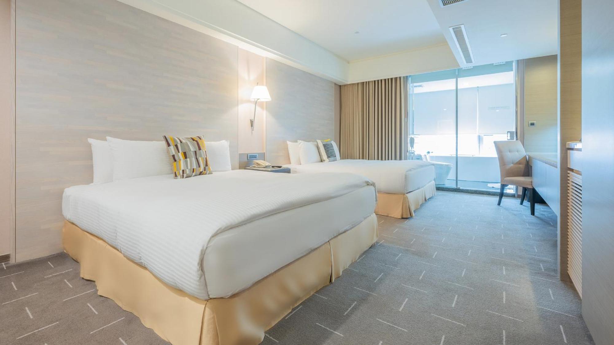 Check Inn Select Taichung Dadun Esterno foto