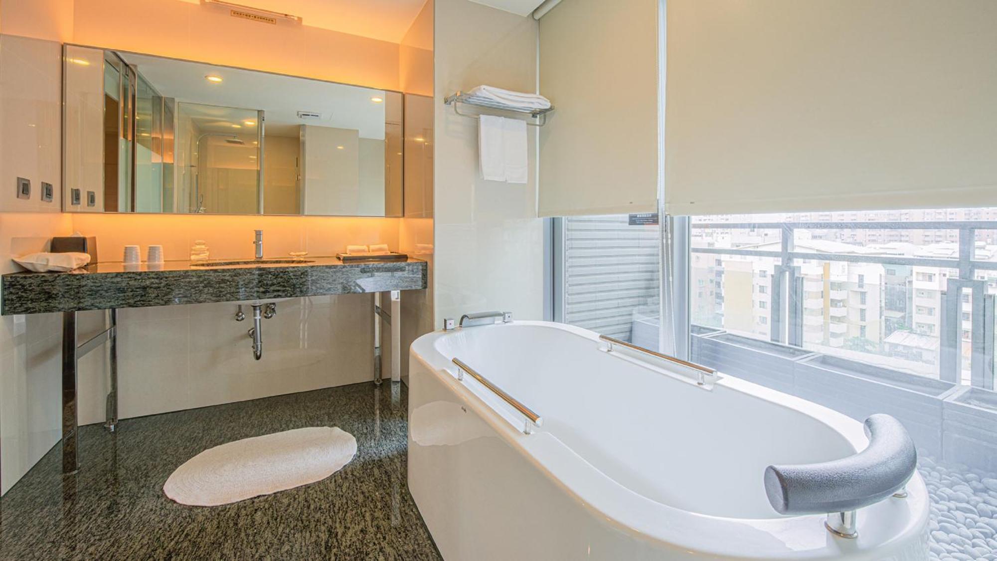 Check Inn Select Taichung Dadun Esterno foto